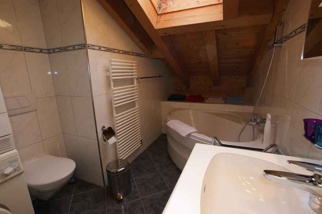 Gotschnablick Apartman Klosters Szoba fotó