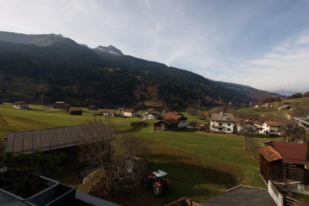 Gotschnablick Apartman Klosters Szoba fotó